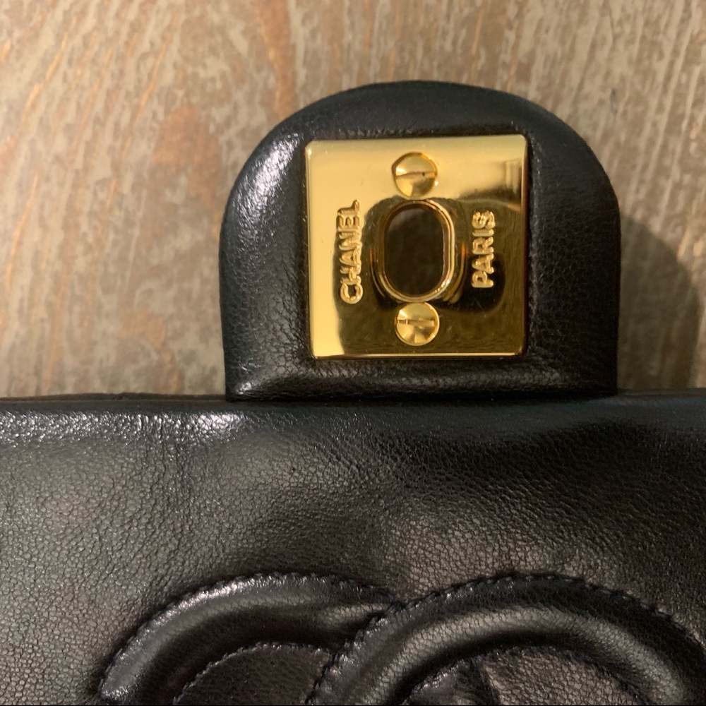 ❌SOLD❌CHANEL 24K Gold Turn Lock Single Flap Mini R - Picture 6 of 7